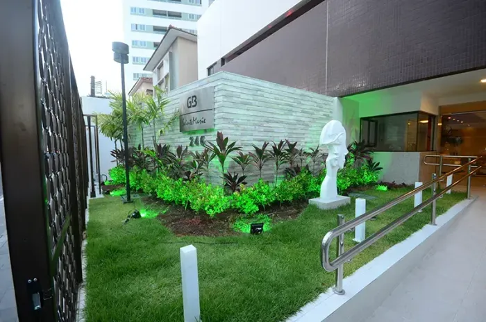Oportunidade no Edífício Sainte Marie | Apartamento com 2 quartos andar alto