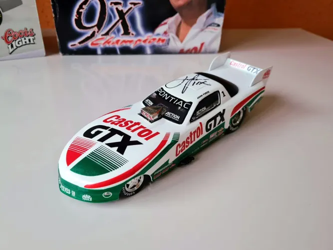 Miniatura AUTOGRAFADA John Force NHRA Dragster Funny Car Castrol GTX 1/24