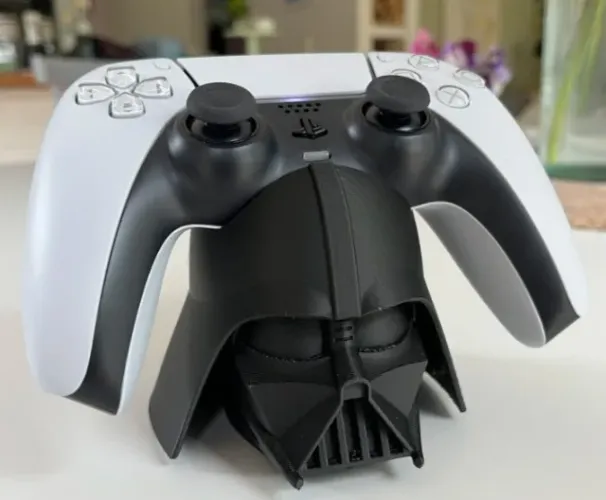 Suporte De Controle PS5/PS4 e Xbox Darth Vader Star Wars Geek 3D