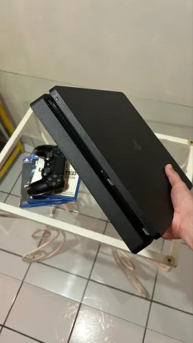 PS4 SLIM 1TB - IMPECÁVEL