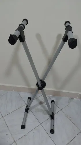 ESTANTE DE TECLADO