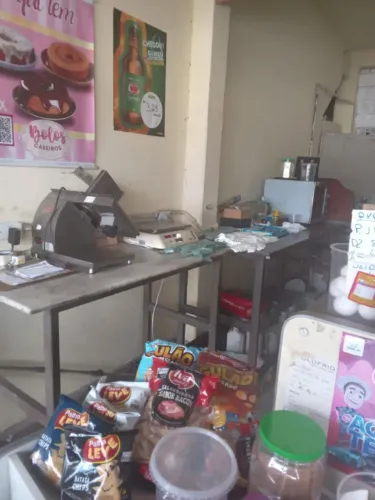 Fundo de Mercearia - Retirada imediata