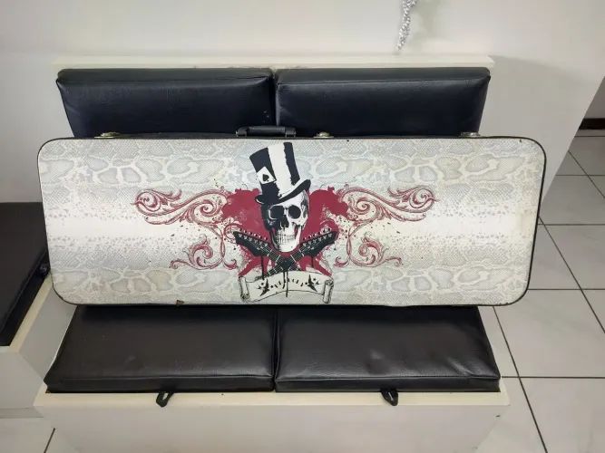 Hardcase para Guitarra Kases K