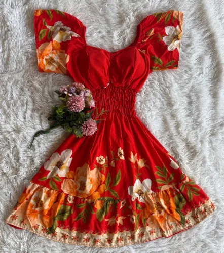 Vestido no tecido Viscolinho 