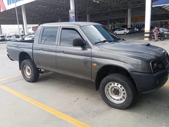 Mitsubishi L200 GL 2.5 4X4 CD Diesel 2012