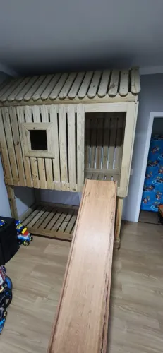 Beliche Casinha com Escorregador