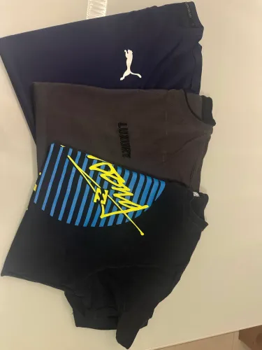 Kit 3 Blusa Masculina M, escuras de marca!