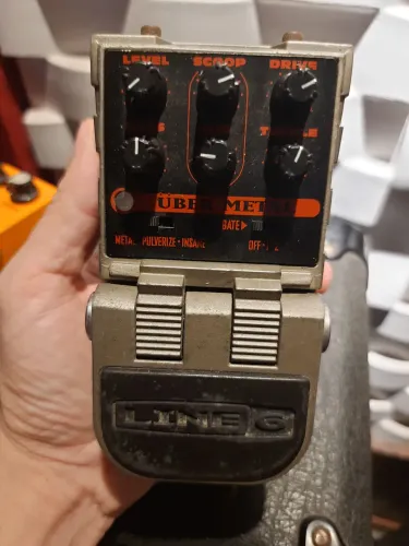 Pedal line 6 Tonecore Uber Metal