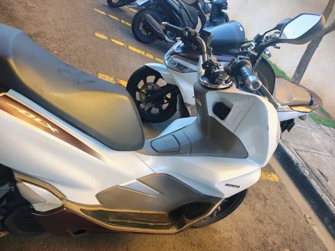 Moto PCX 150 DLX 2021