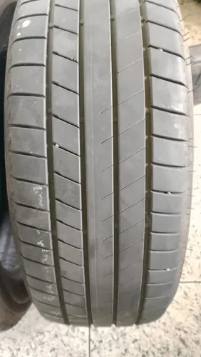 Pneus semi-novos