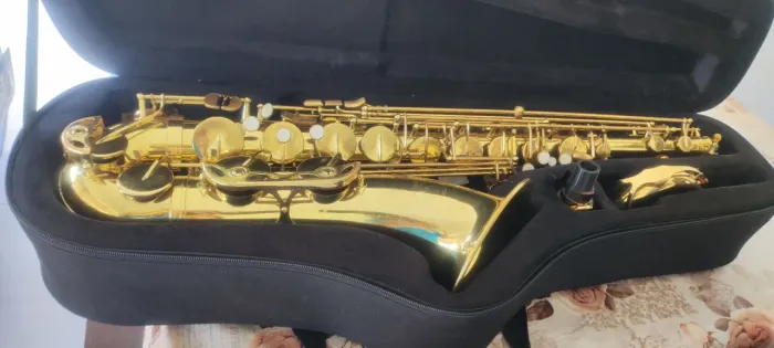 Saxofone tenor