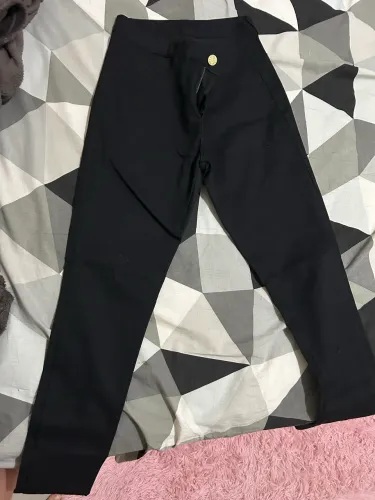 Calça jeans skiny tamanho 38