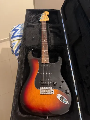 FENDER AMERICANA STRATOCASTER