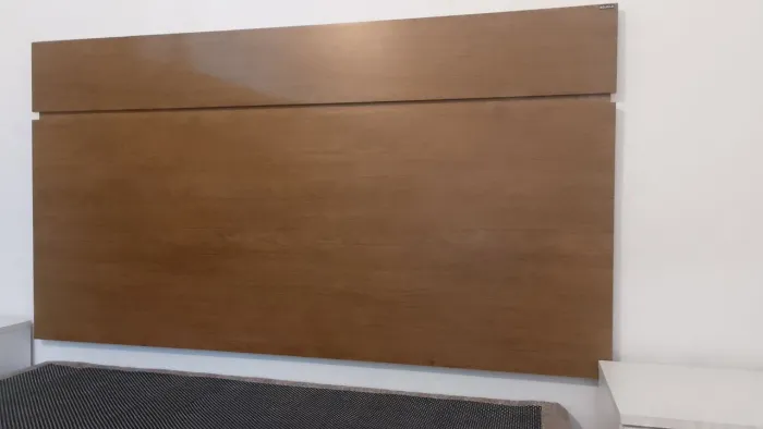 Cabeceira de madeira