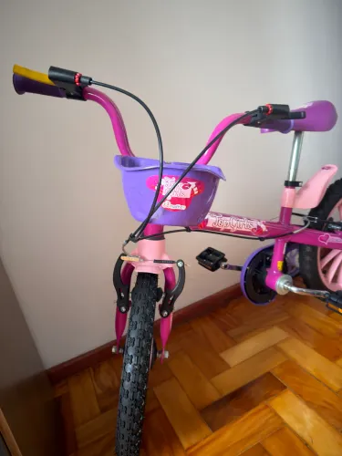 Vendo bicicleta Top Girls aro 16 rosa com cesto de nylon Nathor