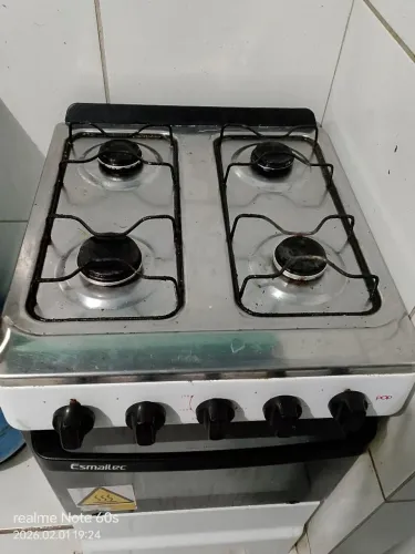 Fogão esmaltec branco