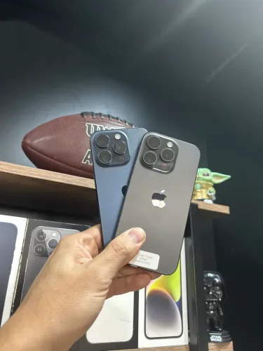 iPhone 15 pro  100 % original de fábrica 