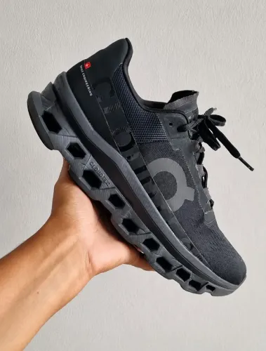 Tênis Masculino Cloudmonster 43