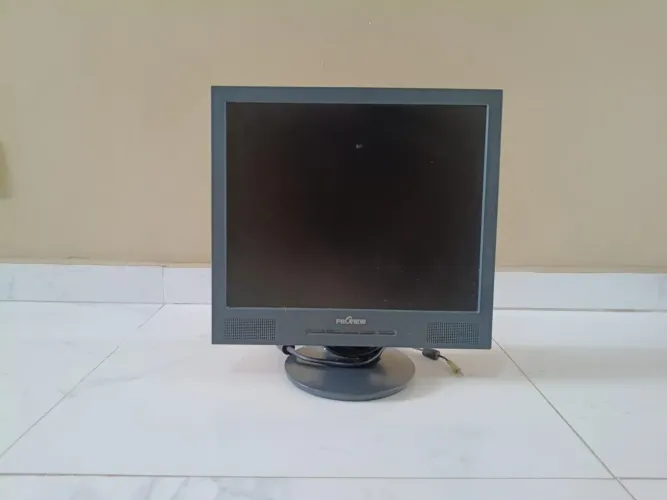 Monitor de cristal líquido - Proview