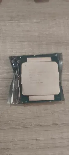 Vendo ou troco processador xeon E5 2670v3