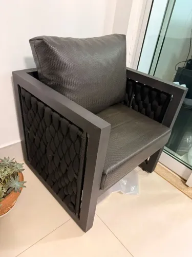 POLTRONA PARA ÁREA EXTERNA/PISCINA 