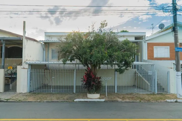Casa à venda em Valinhos, Vila Boa Esperança, com 4 quartos, com 120 m²