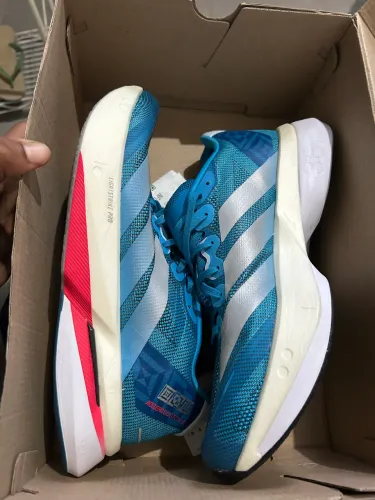 Adizero Boston 13 tamanho 42 