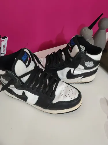 Tênis NIKE 36/tênis Adidas 37
