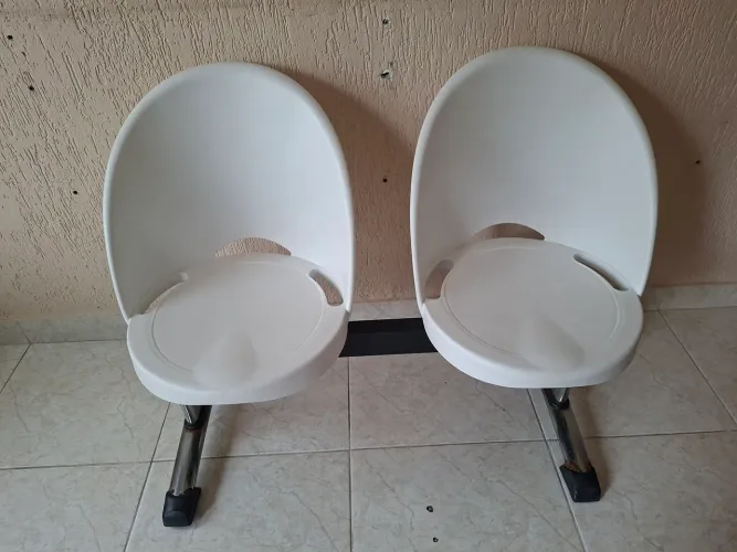 Cadeira dupla pra recepção 