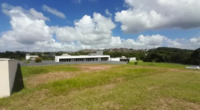 **LOTE DE 956 M² NO ALPHAVILLE POR R$ 550 MIL  OPORTUNIDADE RARA!**