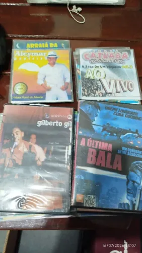 CDs e DVDs antigos para doação
