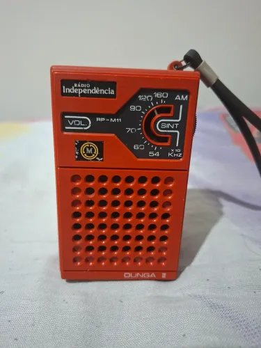 Rádio Motoradio independencia Am Muito raro de encontrar, nao está funcionando .