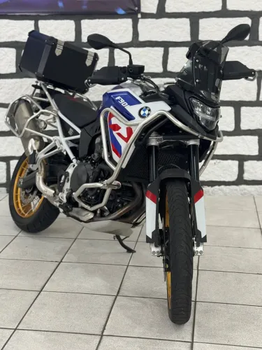 F 900 GS Trophy ** 12 MIL DE OPCIONAIS **