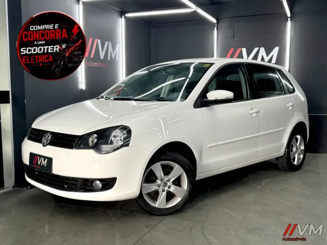 Volkswagen Polo 1.6 Mi/s.ouro 1.6 MI Tot.flex 8V 5P 2014