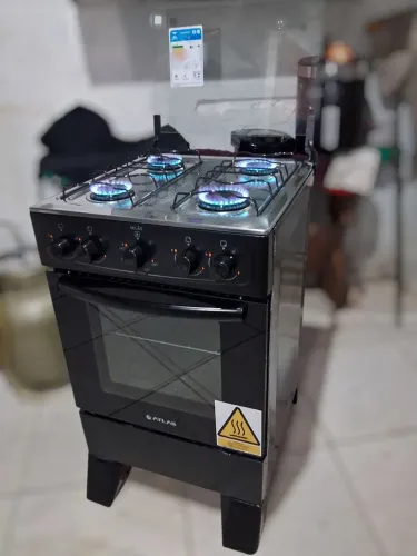 Fogão novíssimo Ainda no plástico da loja Sim até da entrega ou vem buscar