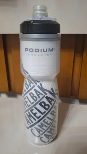 garrafa camelback insulated