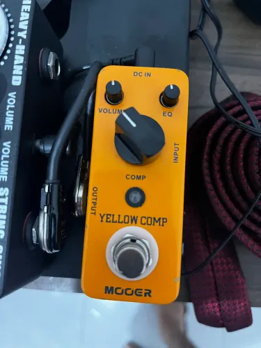 Yellow comp - Mooer - Usado