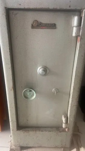 Cofre de Inox extremamente seguro e de alta qualidade (Perfeito estado)