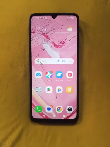 CELULAR REDMI A5 128GB/RAM 6GB , COM UMA PARTE DA TELA TRINCADA , FUNCIONA NORMAL ENTREGO.