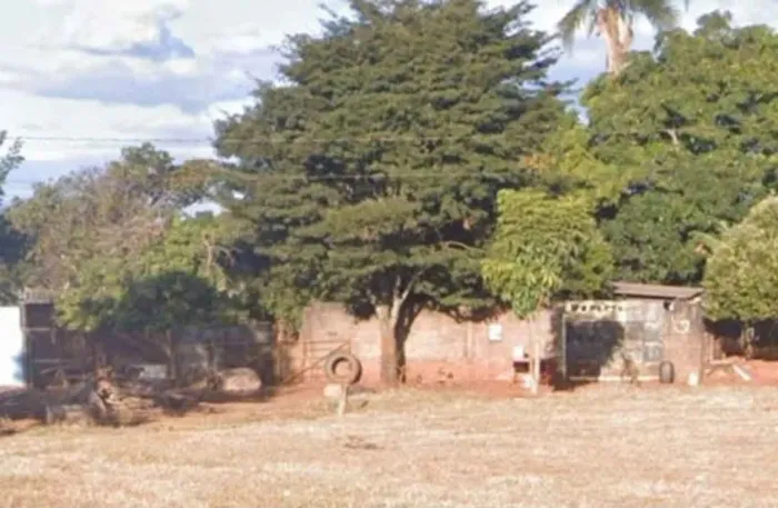 Vendo chácara.1,000mts com casa
