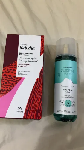 Body splash mais caixa de sabonete