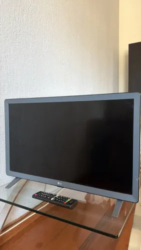 Smart TV LG 24? com Wi-Fi + Controle