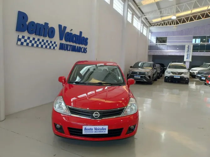 Nissan Tiida S 1.8/1.8 Flex 16V Mec. 2012