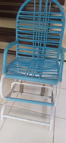 Cadeira de balanço infantil