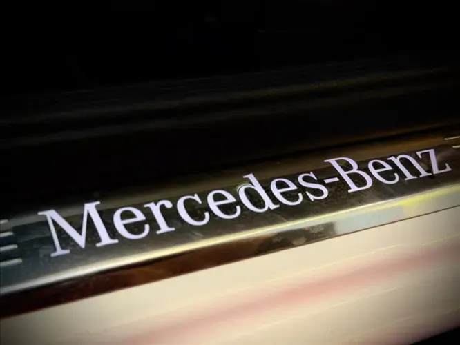 Mercedes-Benz GLC-300 AMG L. Cou. 4M 2.0 TB Aut. (híb) 2022