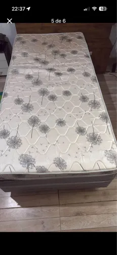 Cama de solteiro conjugada