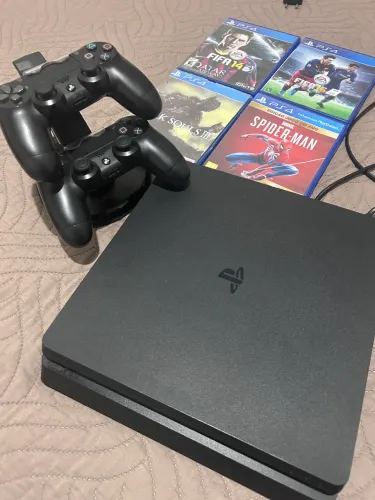 Ps4 slim