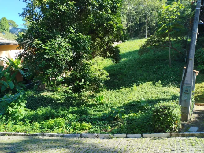 Terreno em Condomínio à venda, 588 m² por R$ 185.000 - Itaipu - Niterói/RJ - ACEITO CARRO.