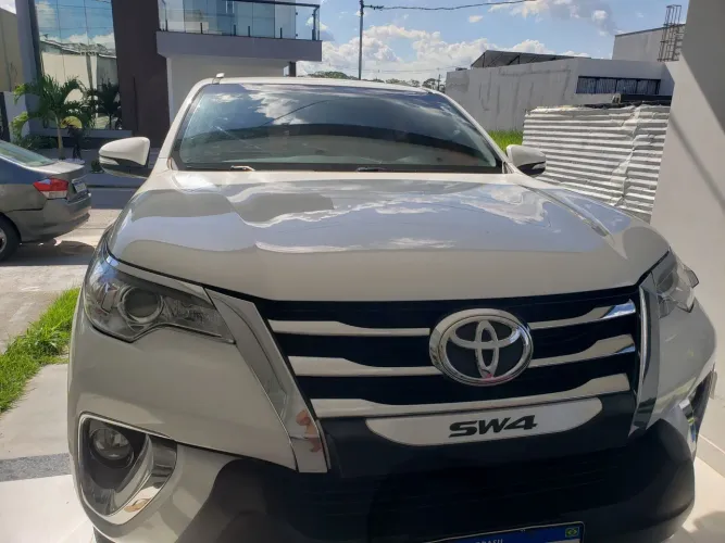Toyota Hilux SW4 SR 4X2 2.7/ 2.7 Flex 16V Aut. 2017
