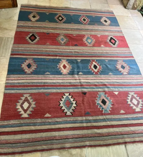 Tapete Kilim em ótimo estado 2.00m x2.90m